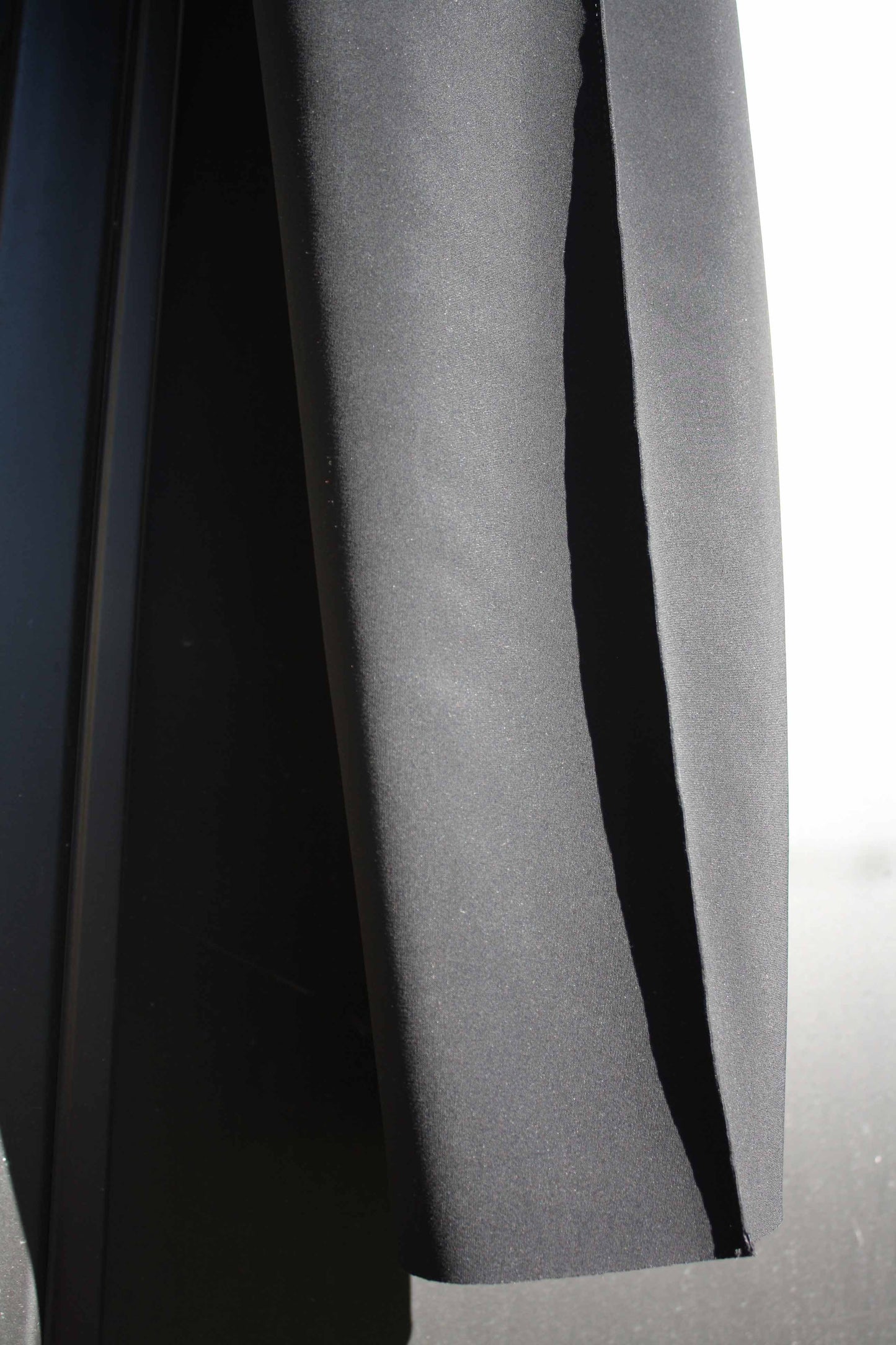  loose fit tappered leg pants featuring breathable fabric clothing and low-maintenance sustainable apparel.