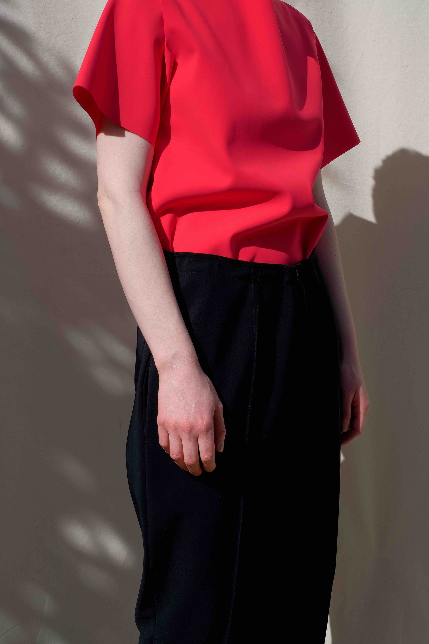  loose fit tappered leg pants featuring breathable fabric clothing and low-maintenance sustainable apparel.
